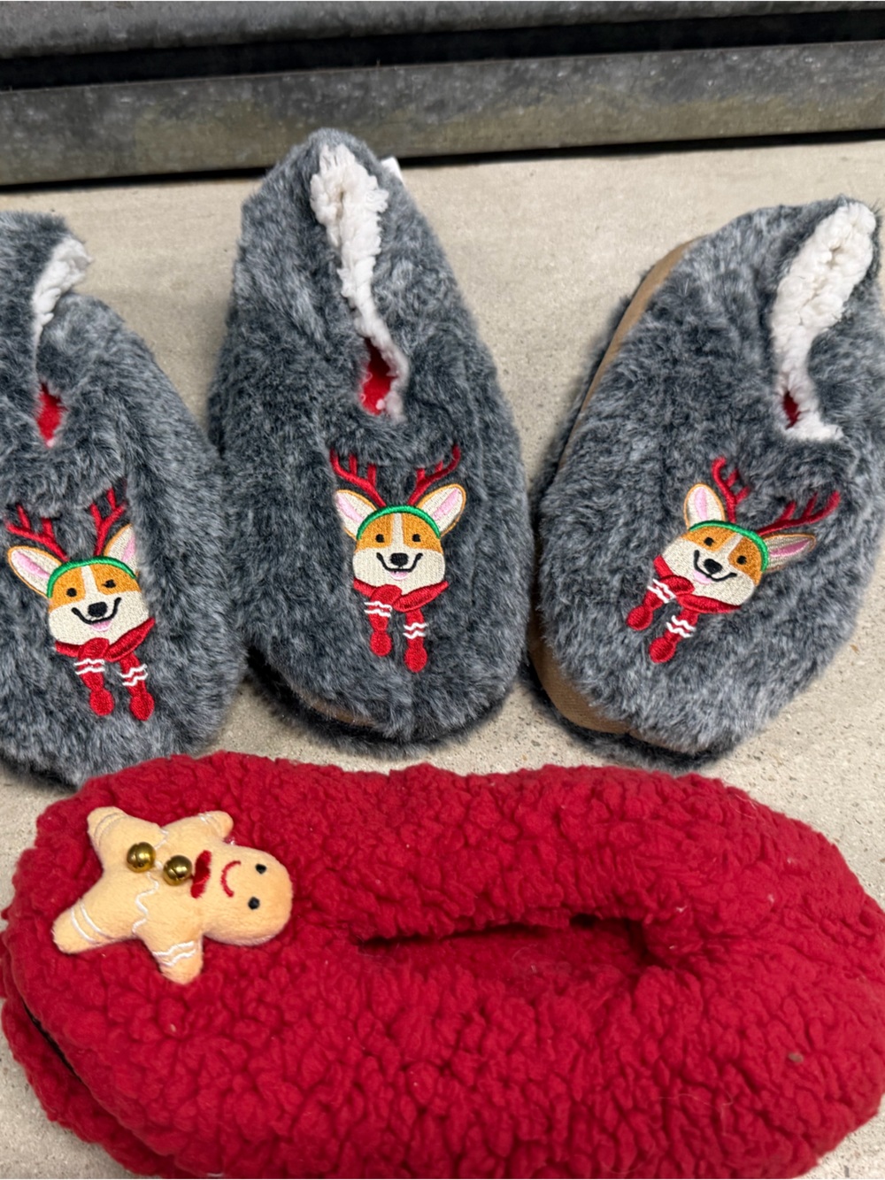 Grey red one size slipper bundle of 4 new W